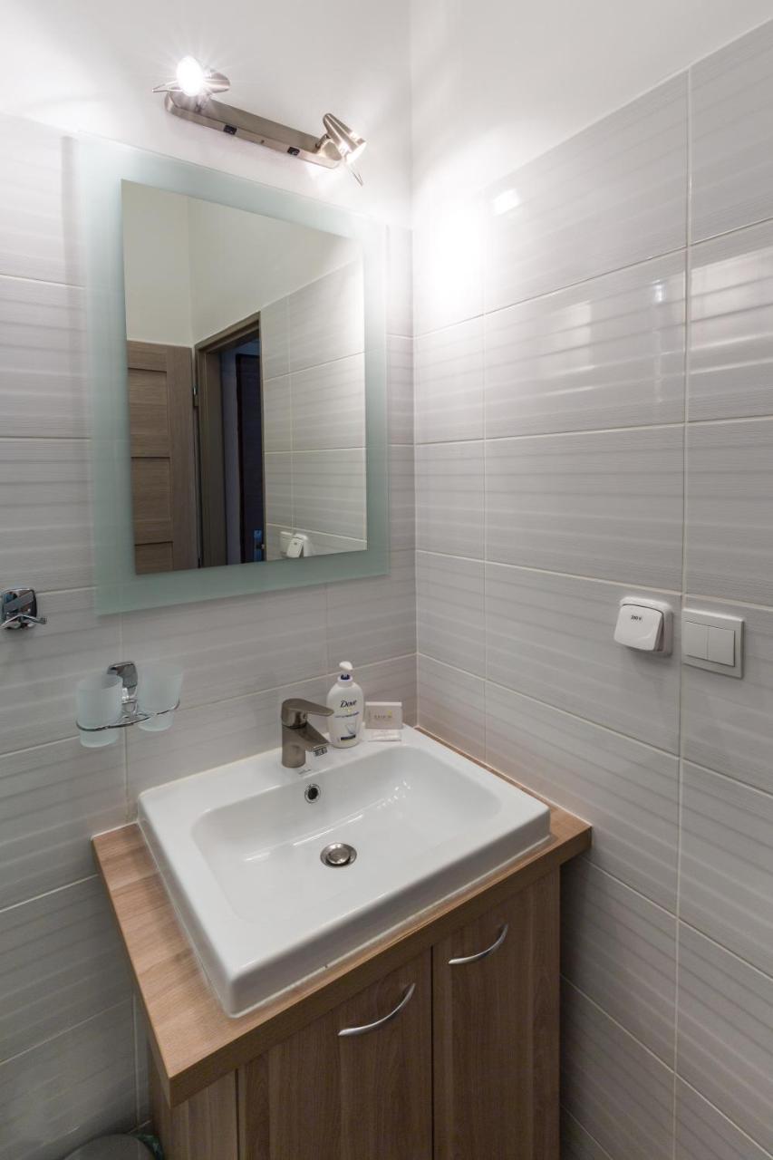 Bed & Breakfast Hotel Perla Nove Mesto nad Vahom Exterior photo